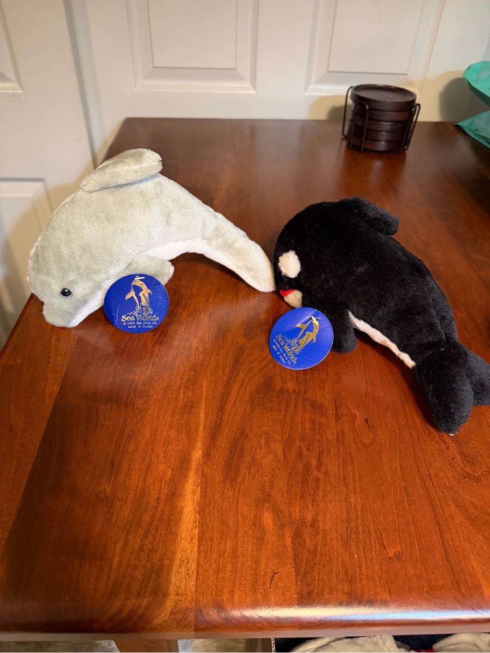 BNWT Sea World Plush Dolphin and Orca Set - Gray & Black